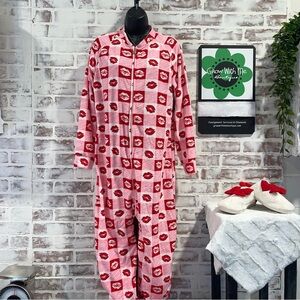 Joe Boxer Red Lips footed Pajamas women’s large